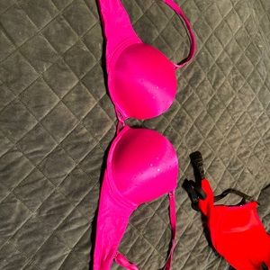 Victoria secret bombshell